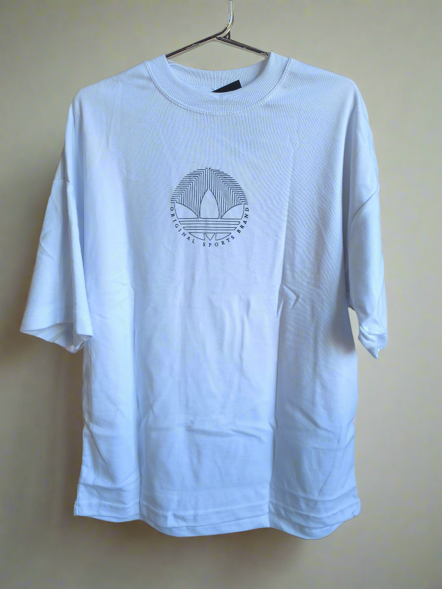 Remera Oversized ADI Signature Grid