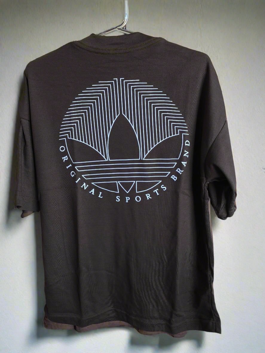 Remera Oversized ADI Signature Grid