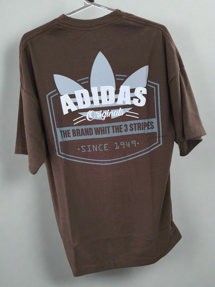 Remera Oversized ADI Trefoil Legacy