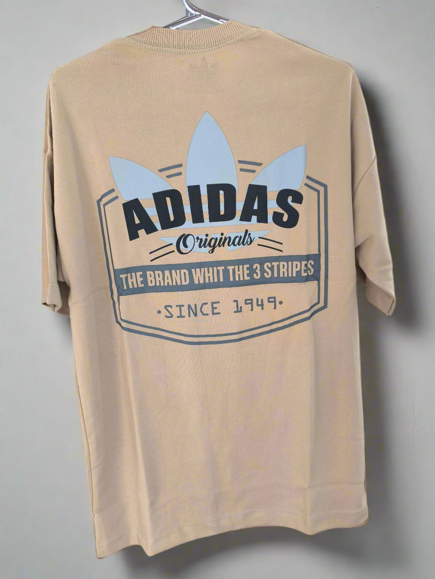 Remera Oversized ADI Trefoil Legacy