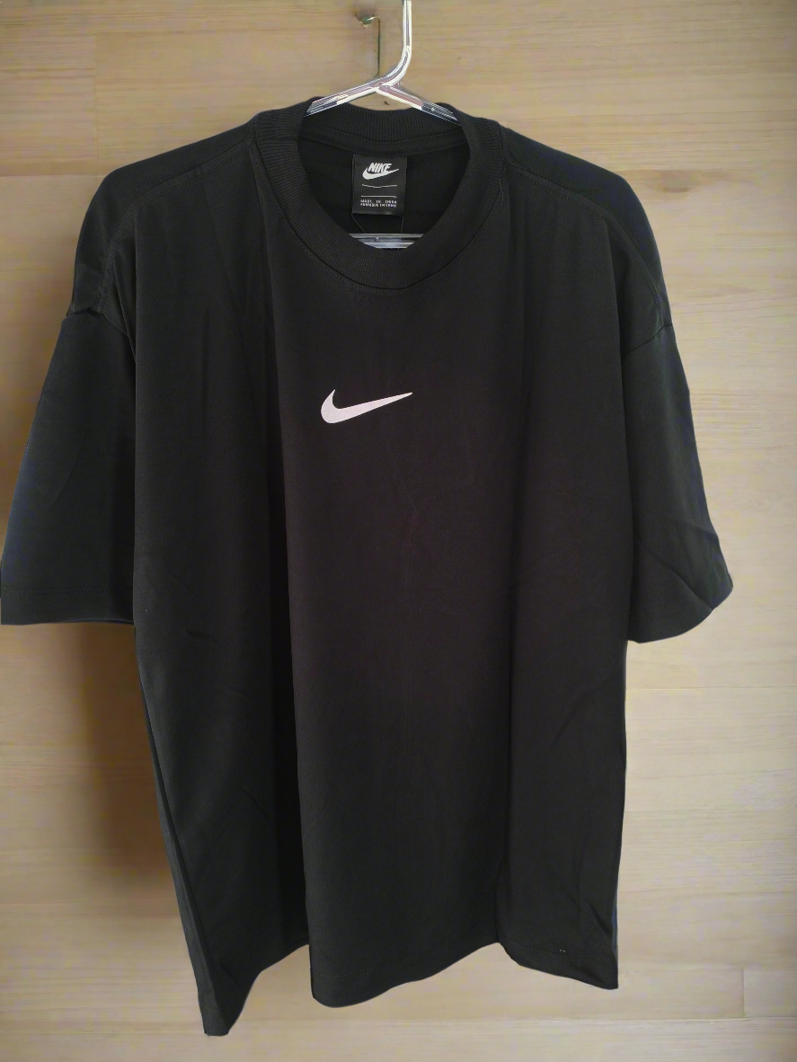 Remera Oversized NK Swoosh Script