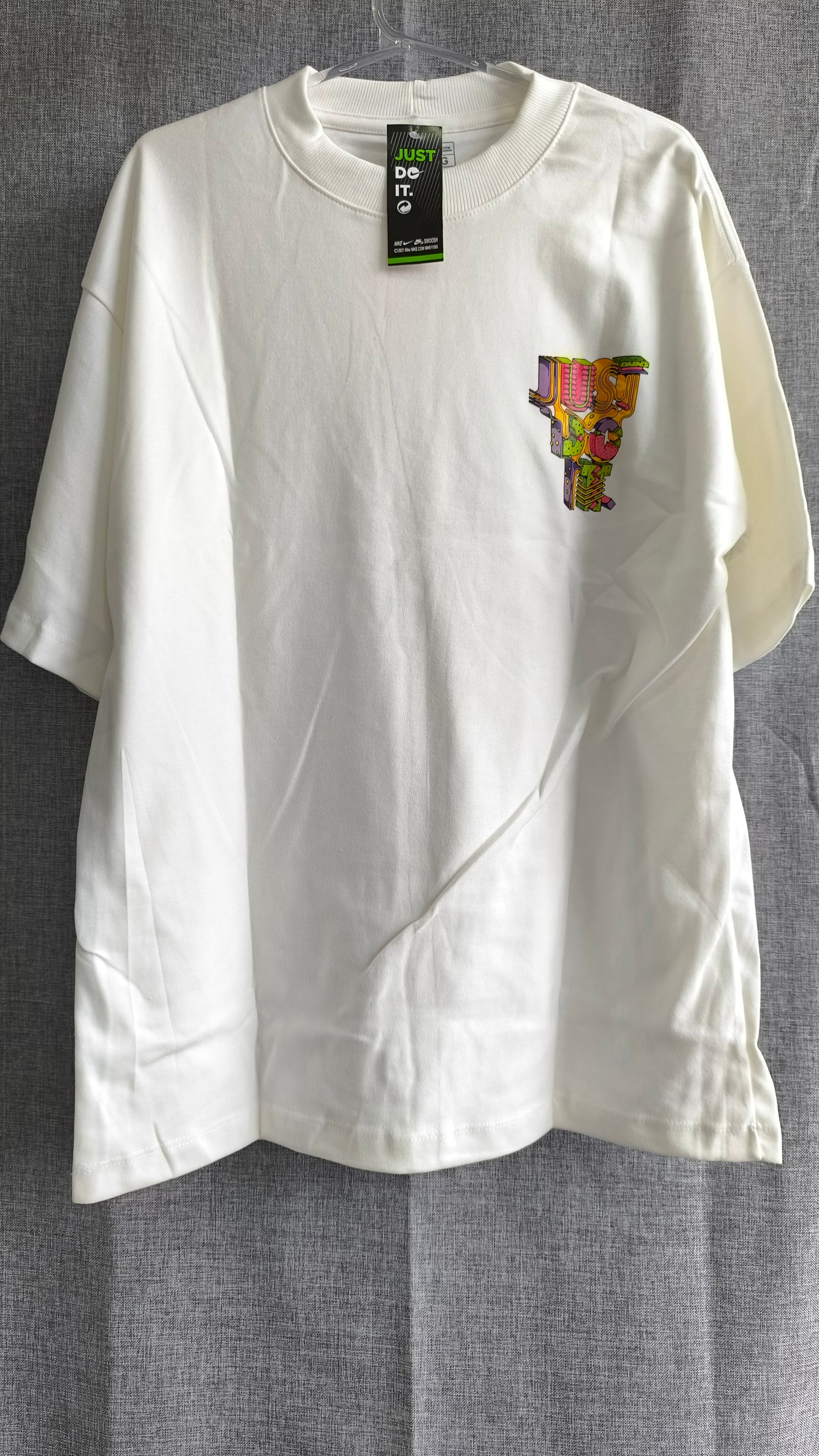 Remera Oversized NK Just Dt