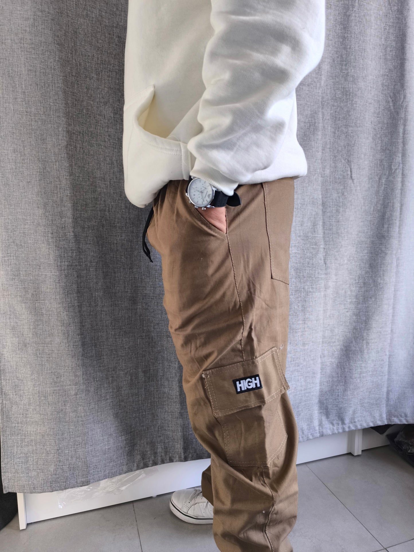 Pantalon Cargo marrón sin puños