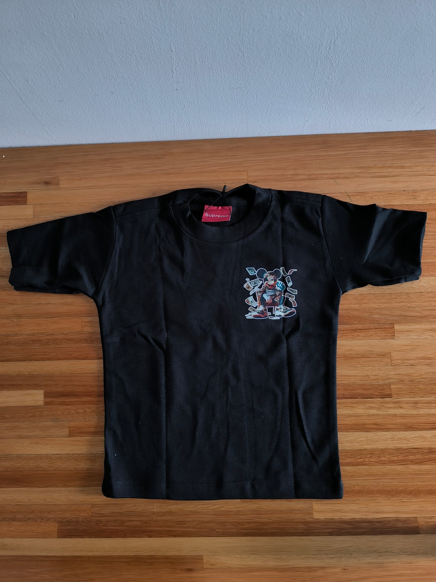Remera Oversized SUPRM Micky Money