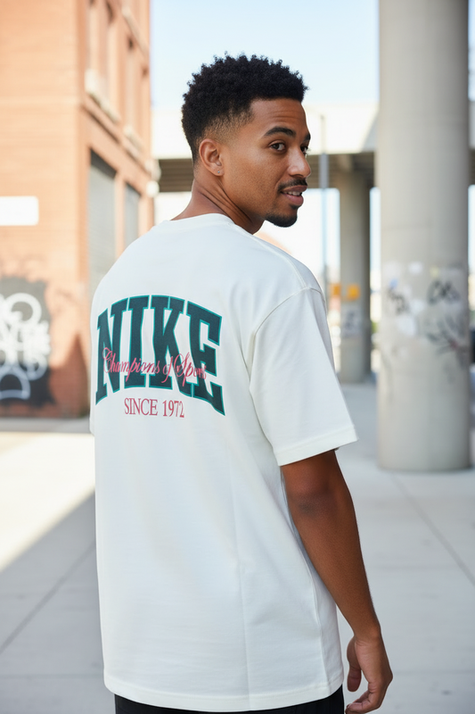 Remera Oversized NK Champions 1972