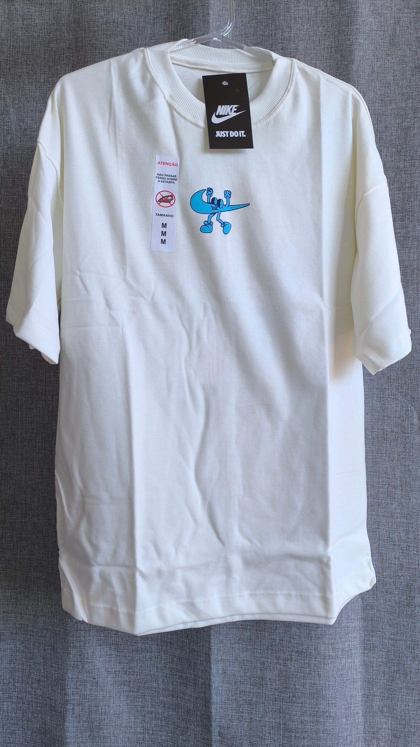 Remera Oversized Have a NK Day