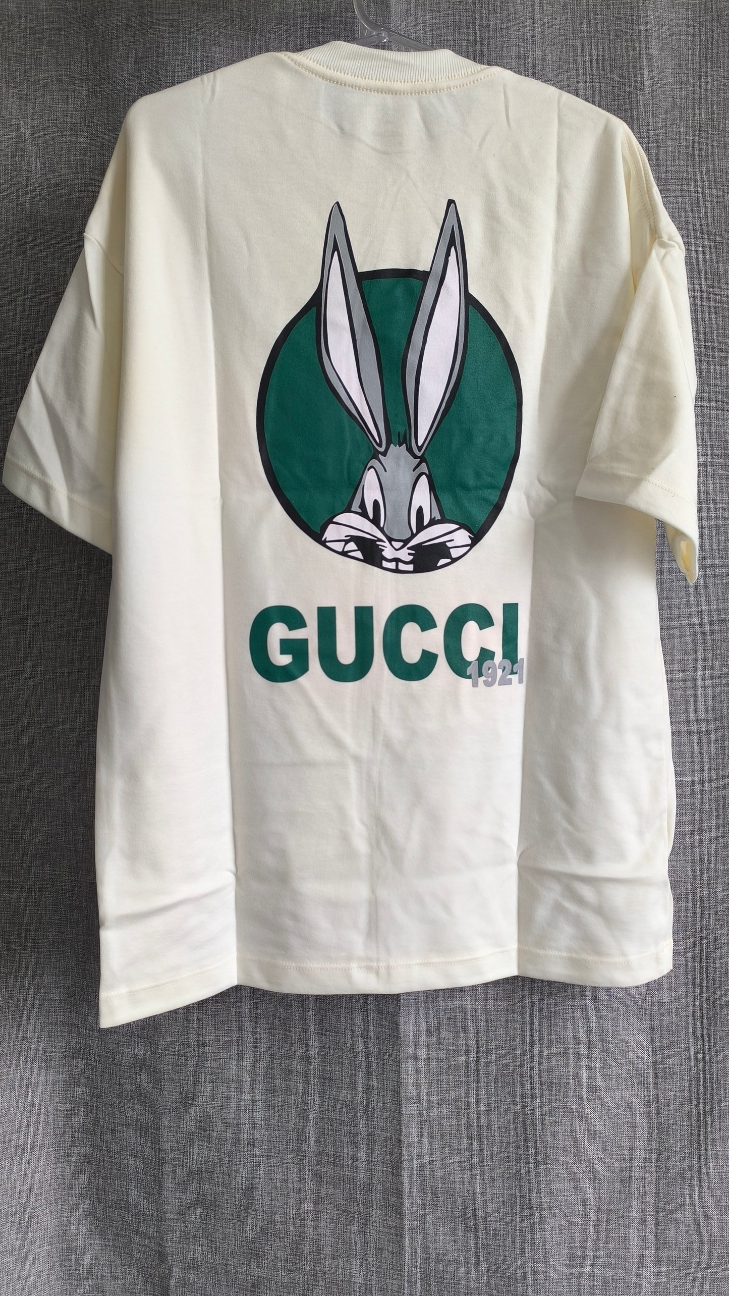 Remera Oversized Gcci Bugs Bunny