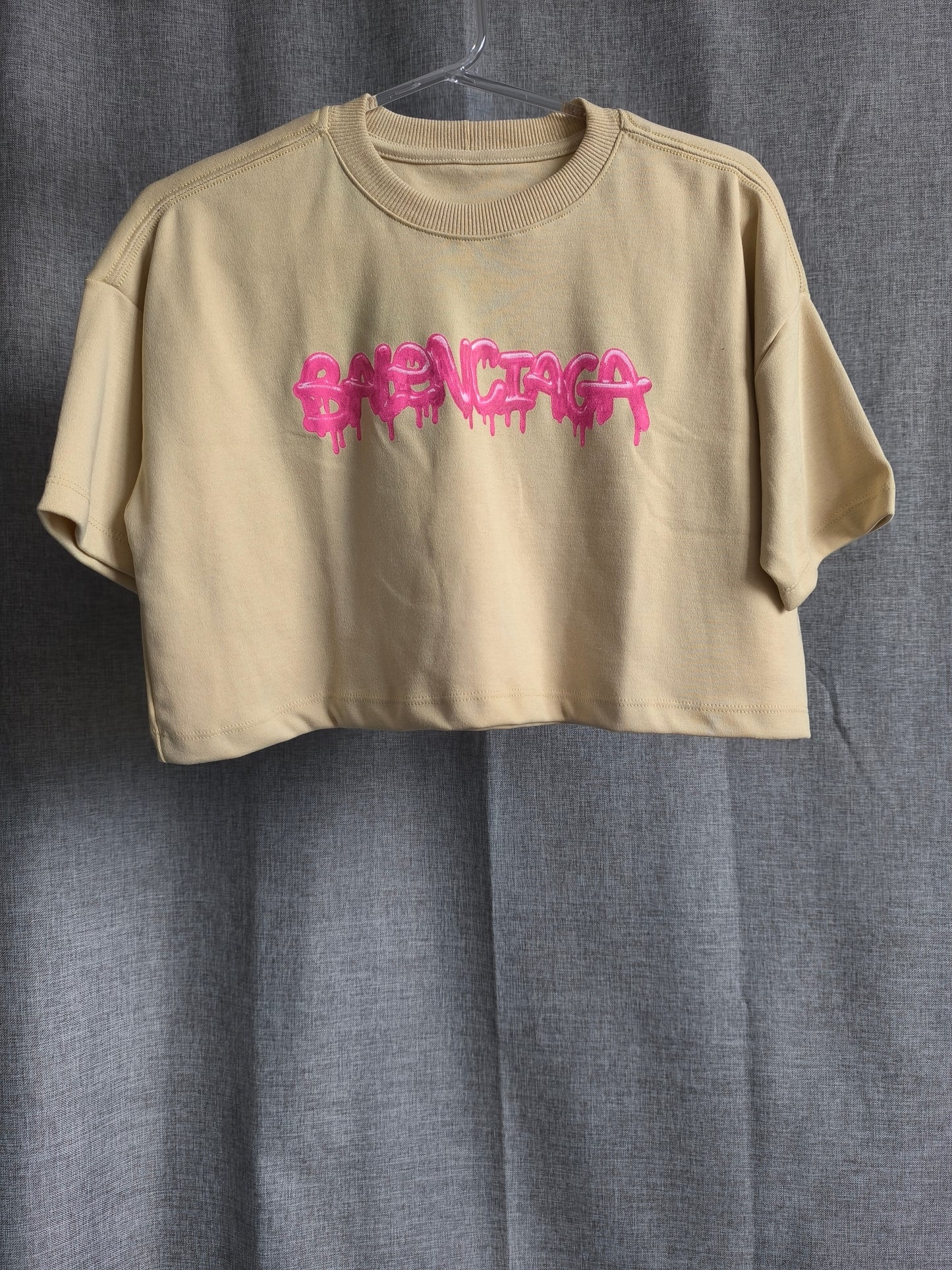 Cropped Oversized Blg Graffiti Kiss