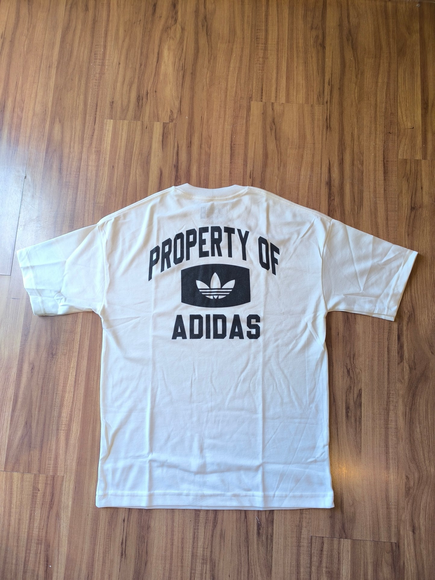 Remera Oversized ADI Property