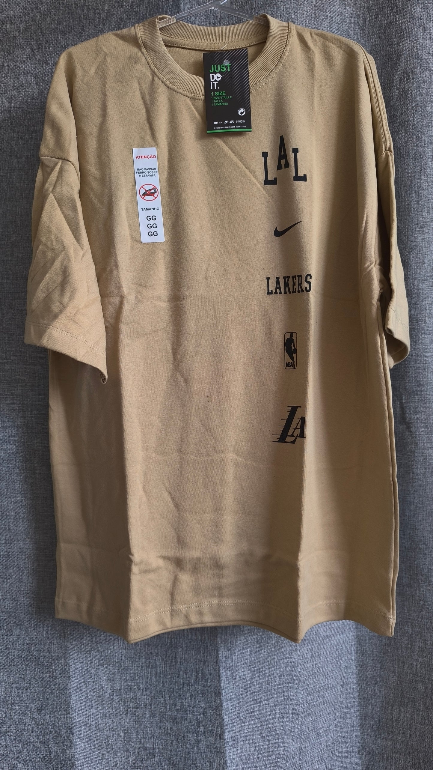 Remera Oversized "NK Lakers"