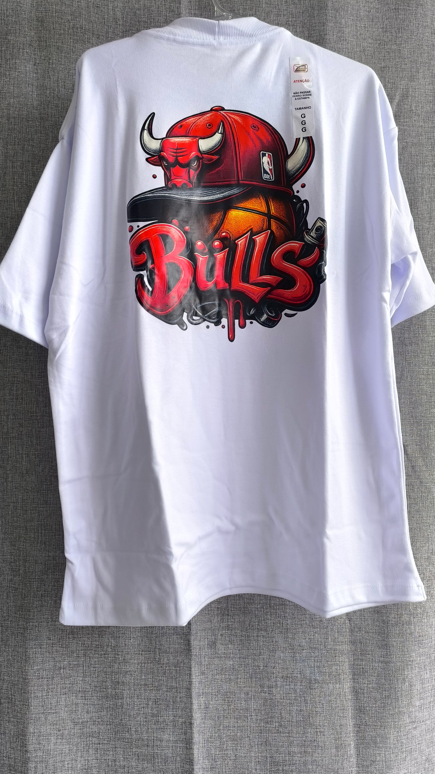 Remera Oversized BULLS