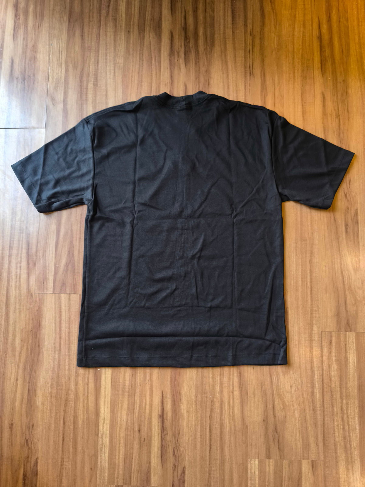 Remera Oversized Bordada ADI