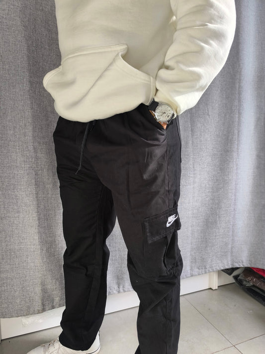 Pantalon Cargo negro"NK" sin puños