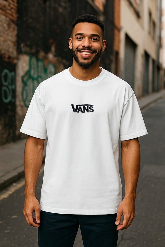 Remera Oversized VNS Bordada Edge