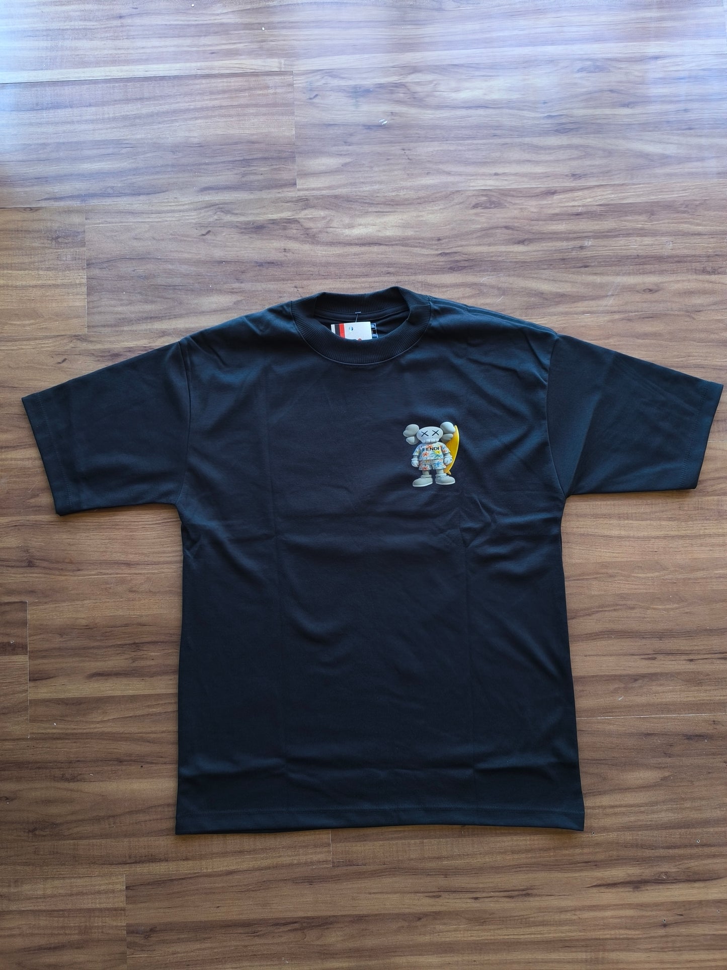 Remera Oversized FNDI Beach Kaws