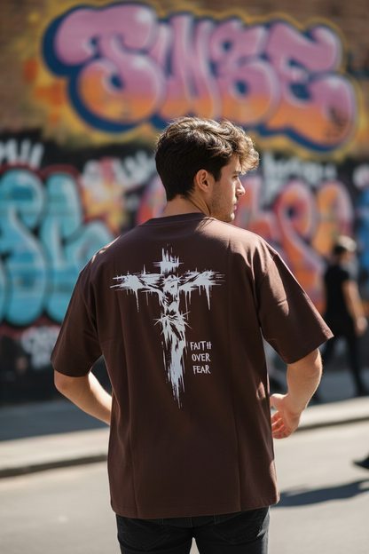 Remera Oversized Faith Over Fear
