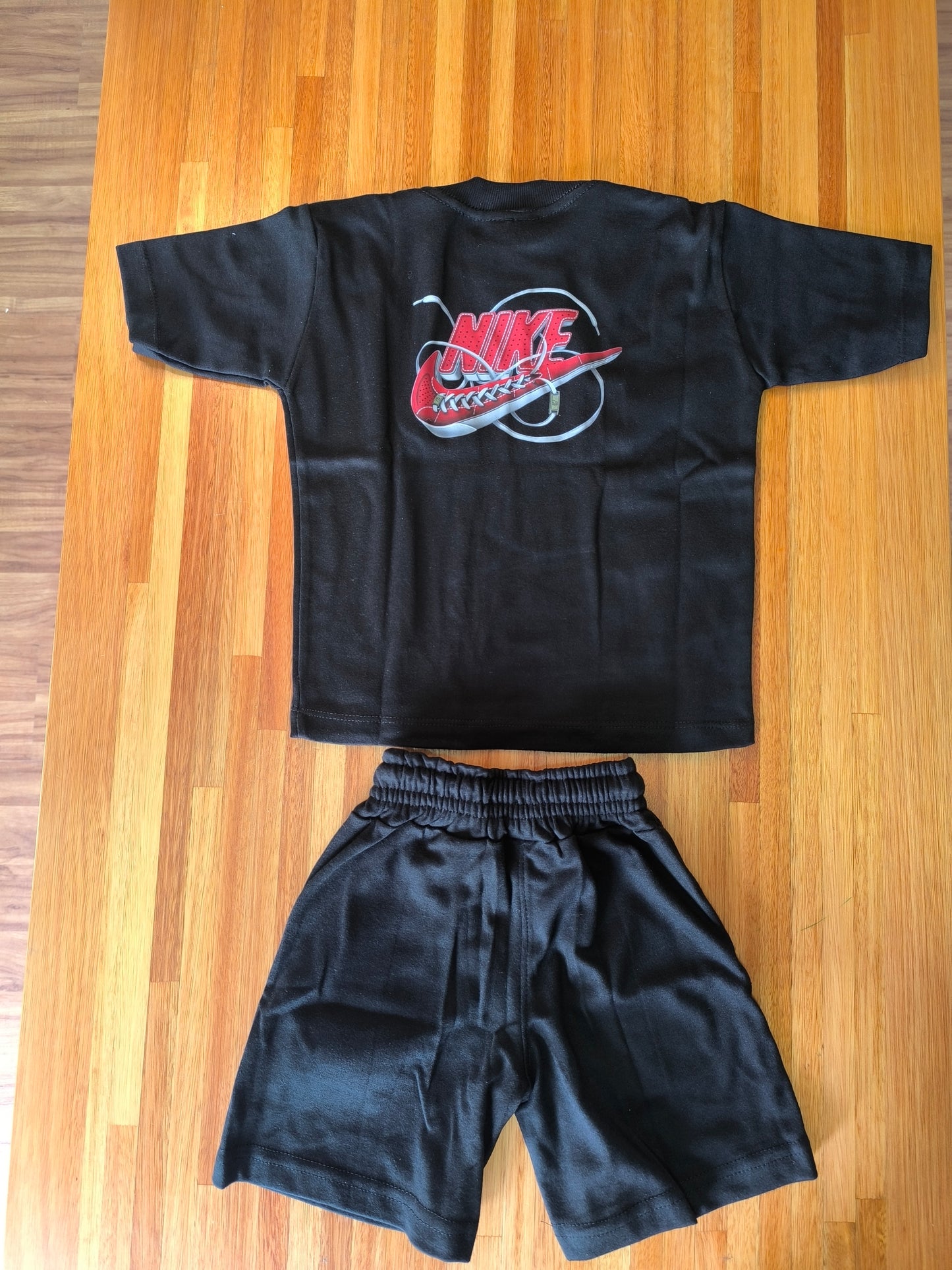 Conjunto Remera y Short NK Laces