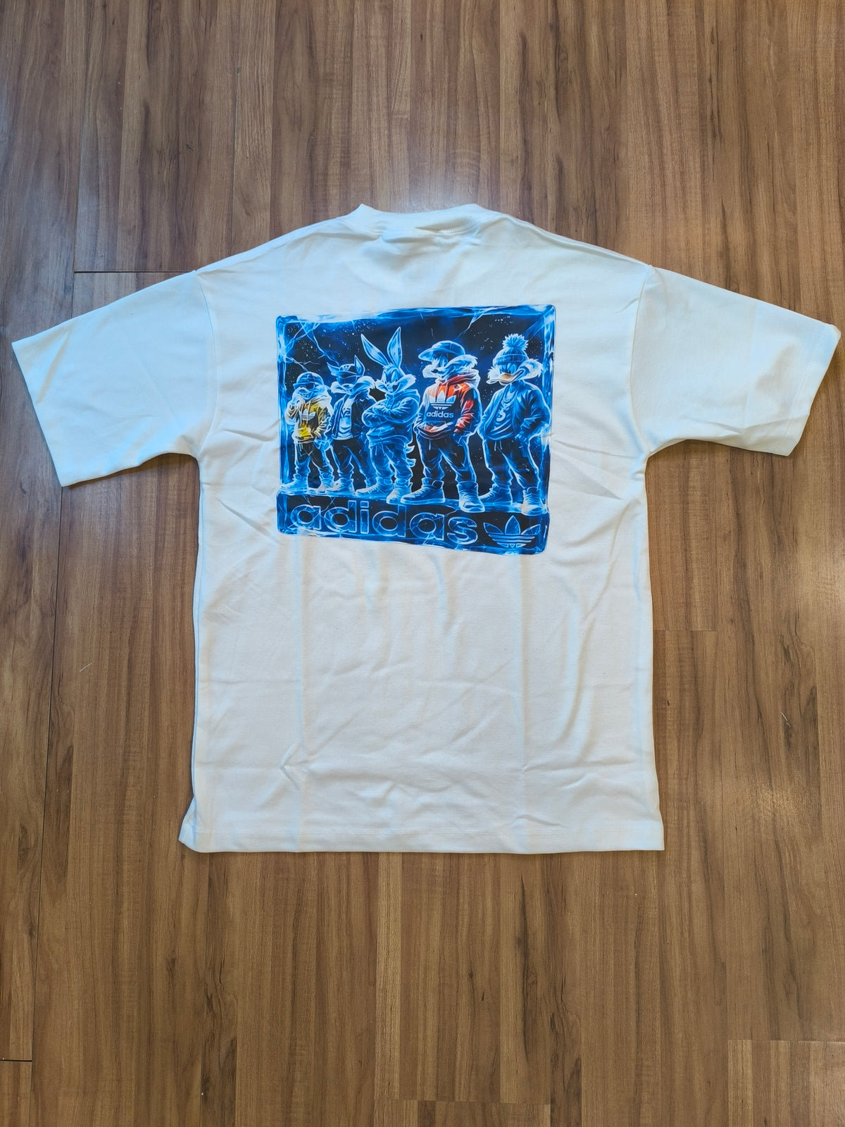 Remera Oversized ADI Iced Toons