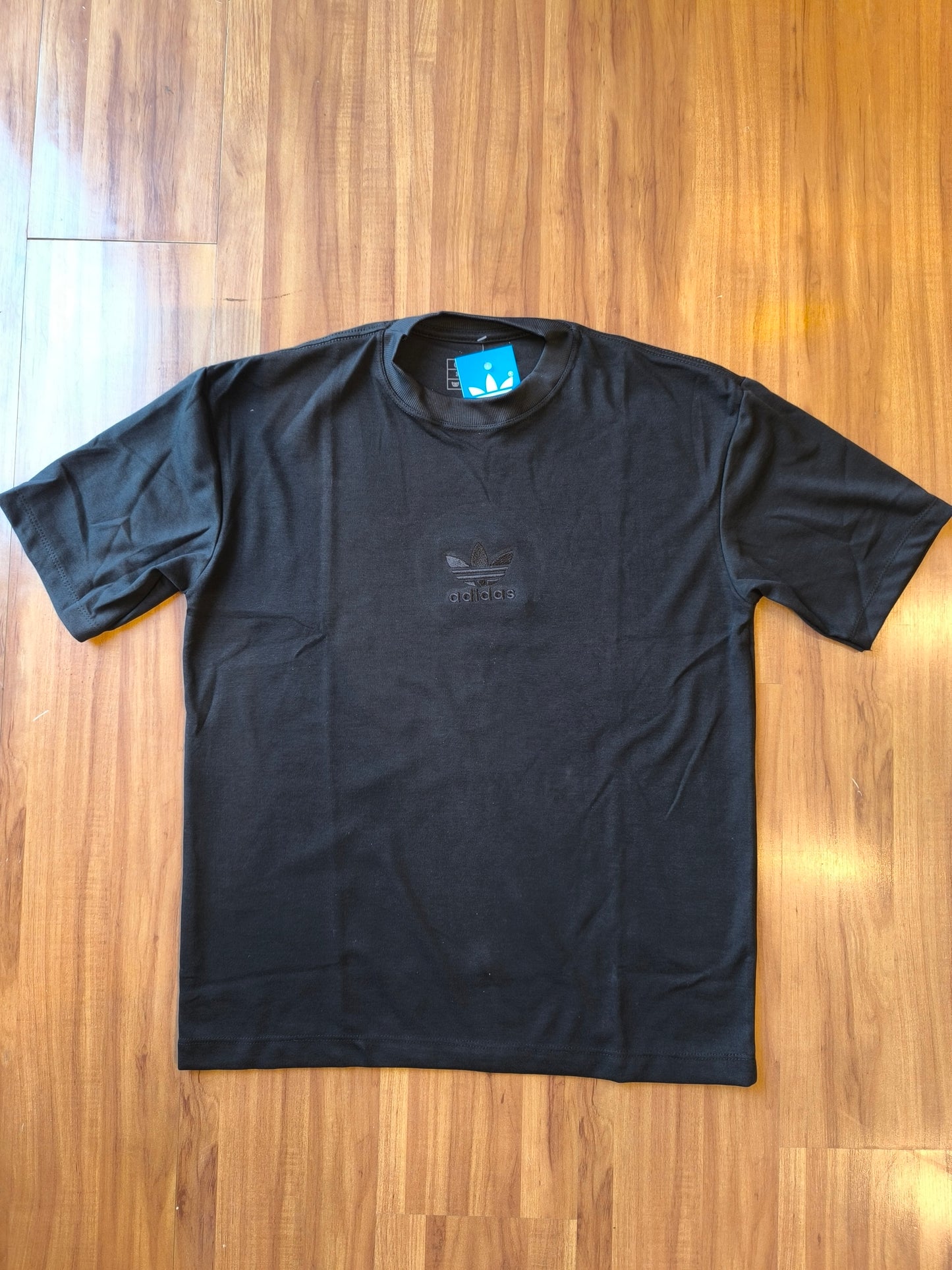 Remera Oversized Bordada ADI Basiq