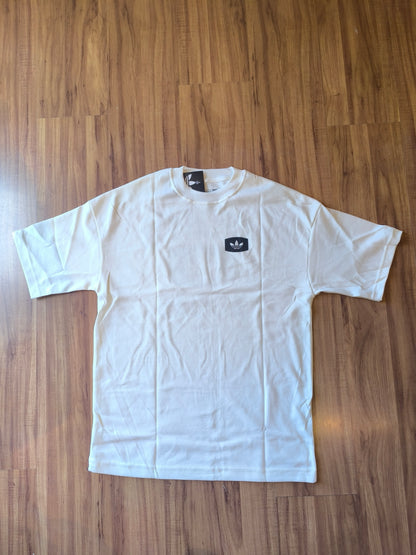 Remera Oversized ADI Property