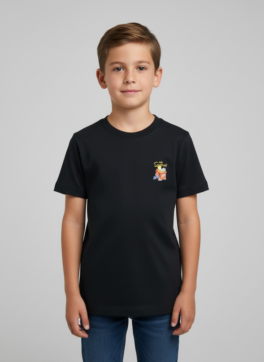 Remera Oversized NK Bart & Sneakers