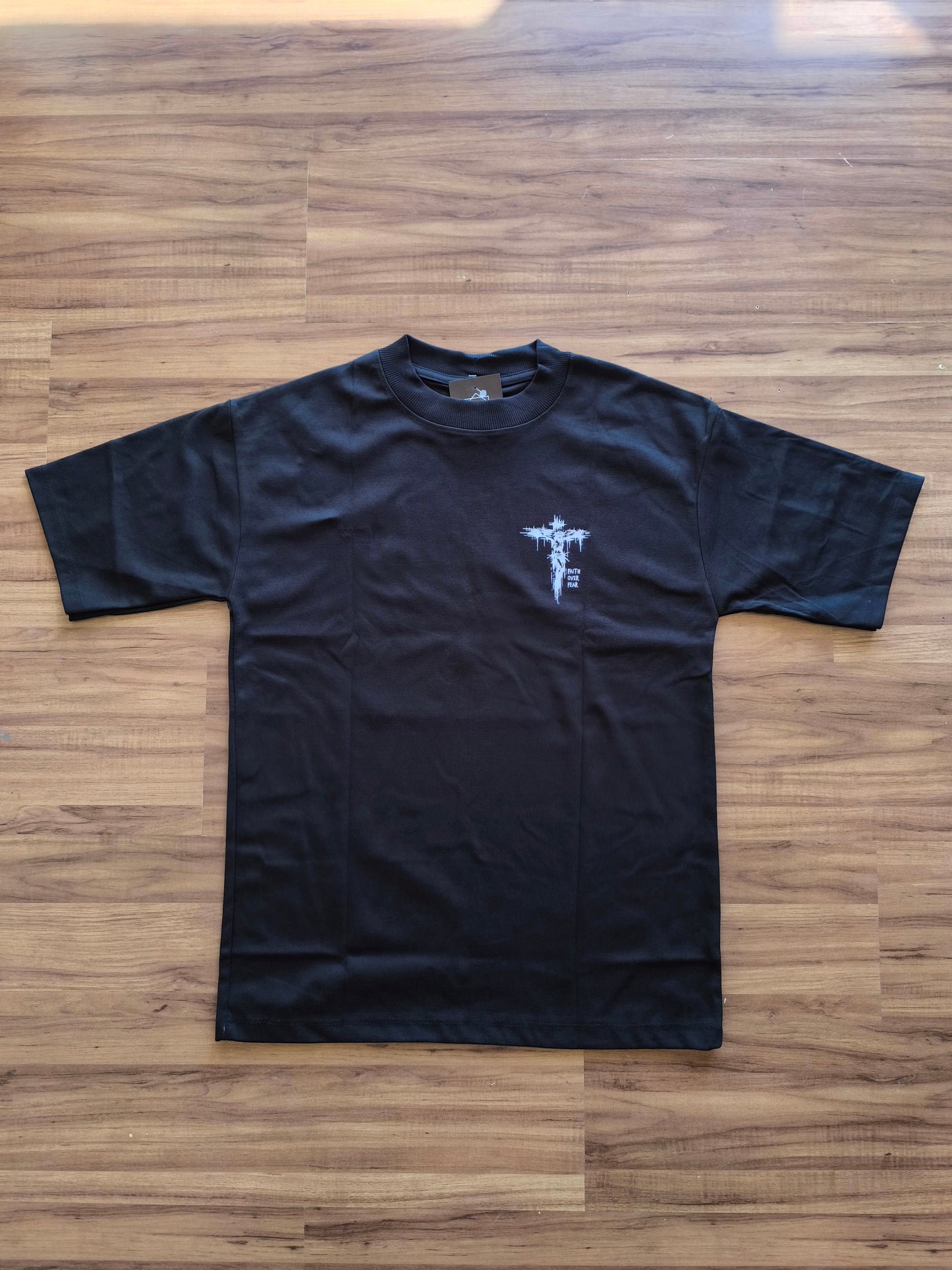 Remera Oversized Faith Over Fear