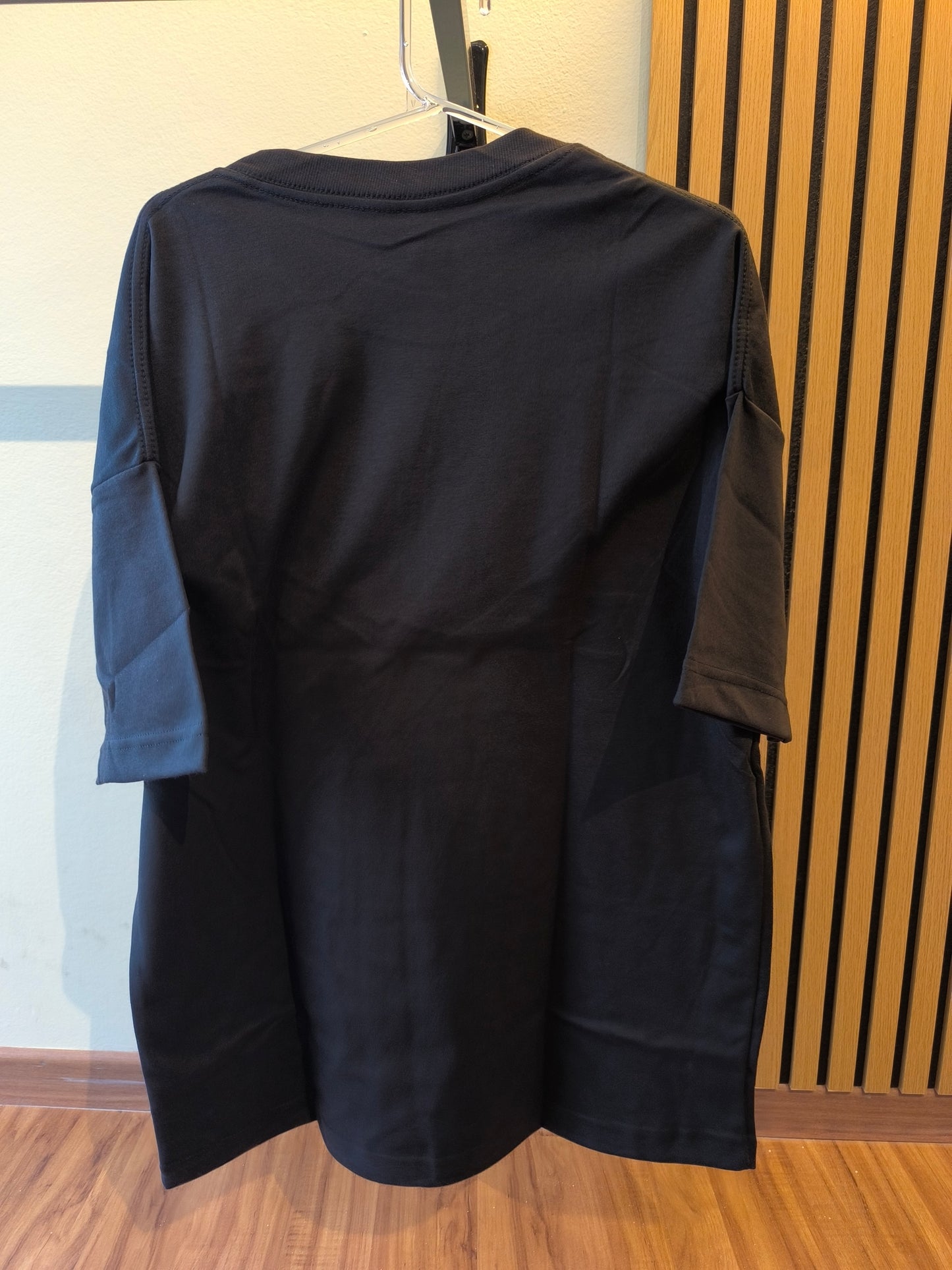 Remera Oversized ADI Bordada Classic