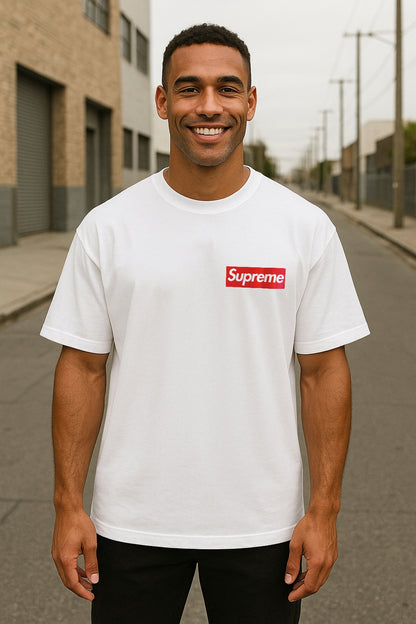 Remera Oversized SUPRM Icon Clash