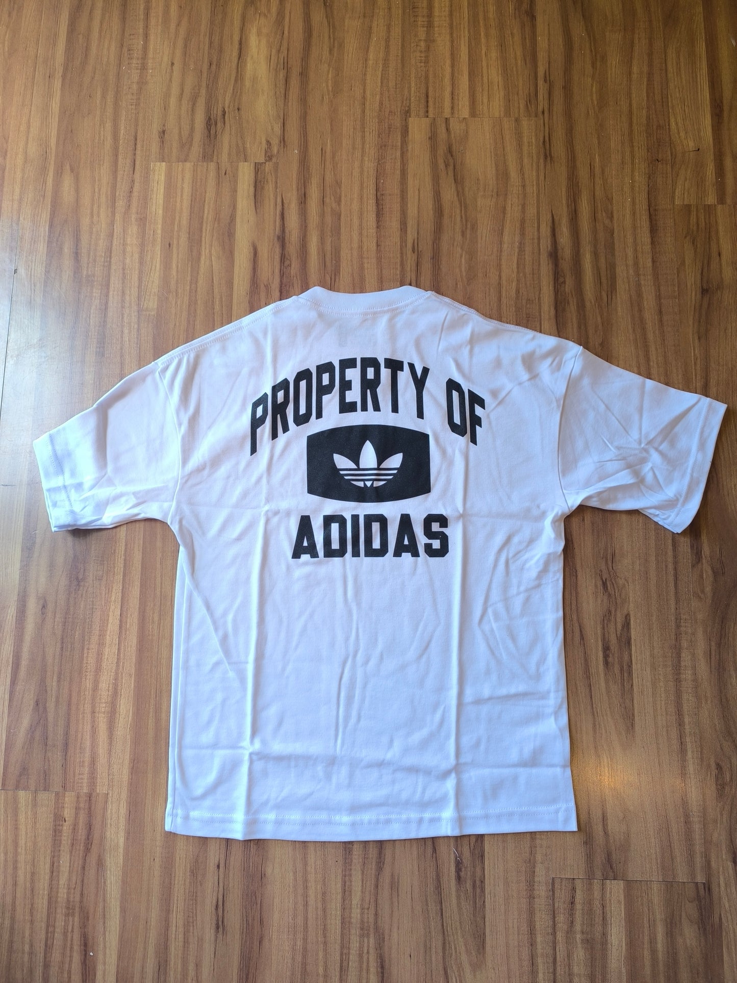 Remera Oversized ADI Property