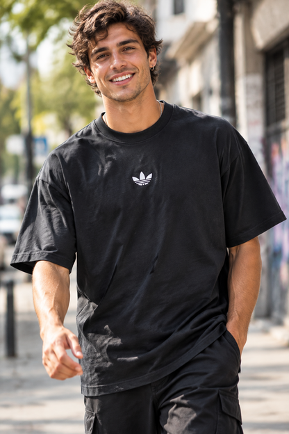 Remera Oversized Bordada ADI