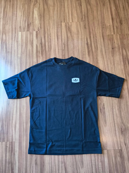 Remera Oversized ADI Property