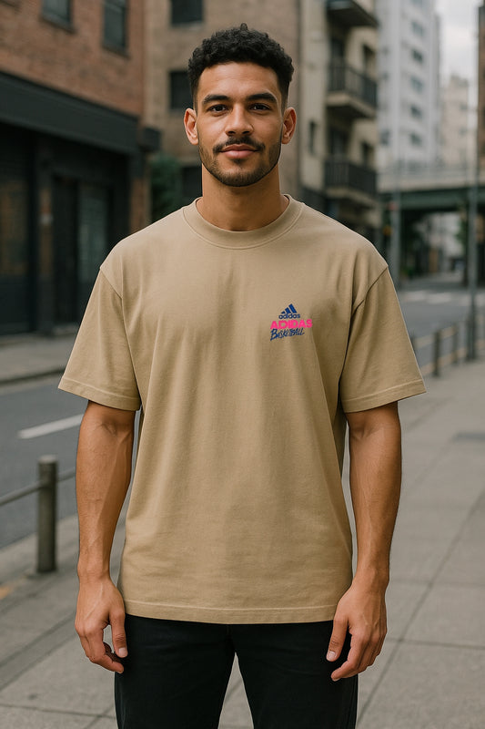 Remera Oversized ADI Court Clash