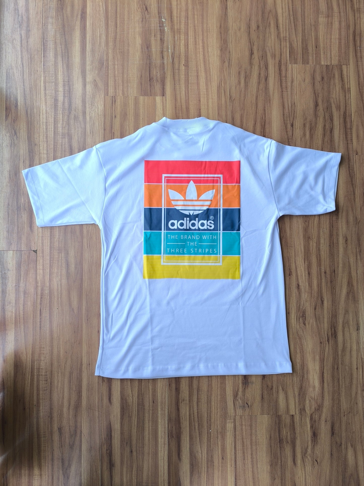 Remera Oversized ADI Raimbow