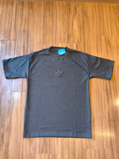 Remera Oversized ADI Basiq