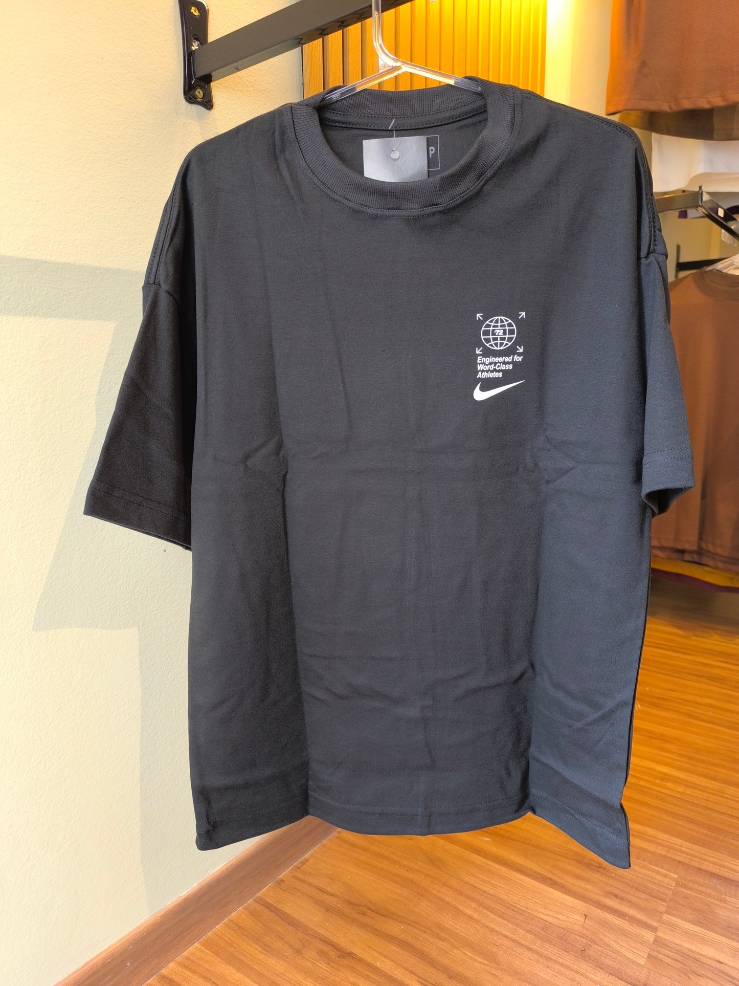 Remera Oversized NK World Class