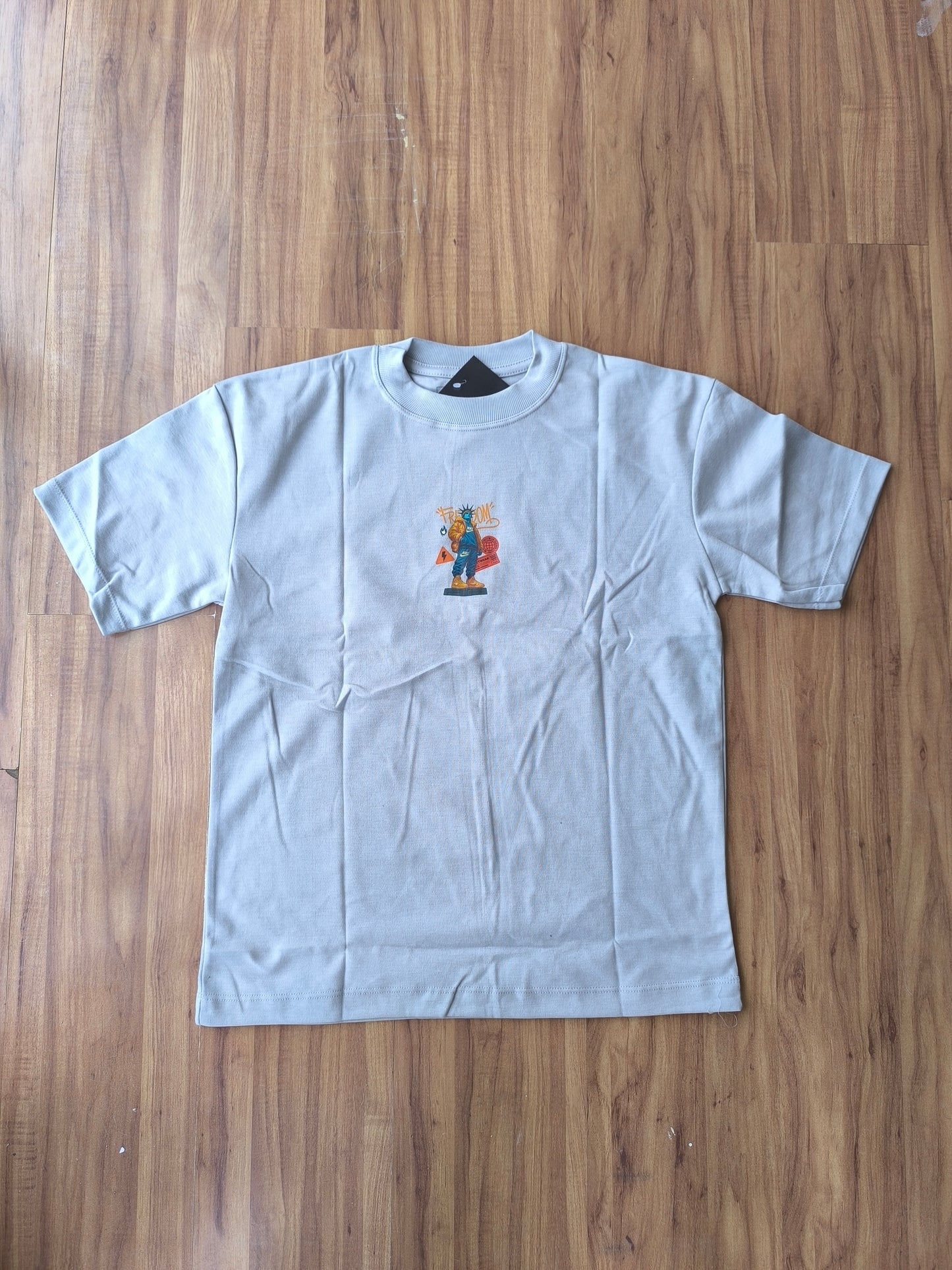 Remera Oversized NK Freedom