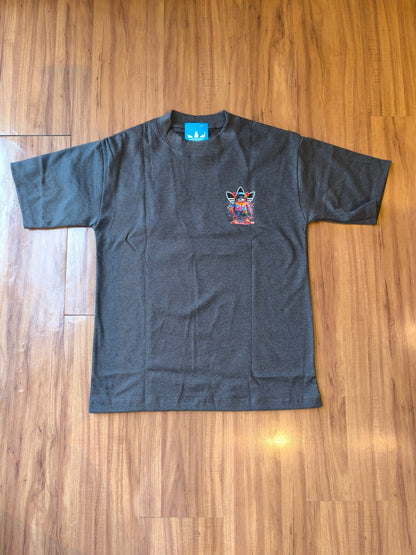 Remera Oversized ADI Corky
