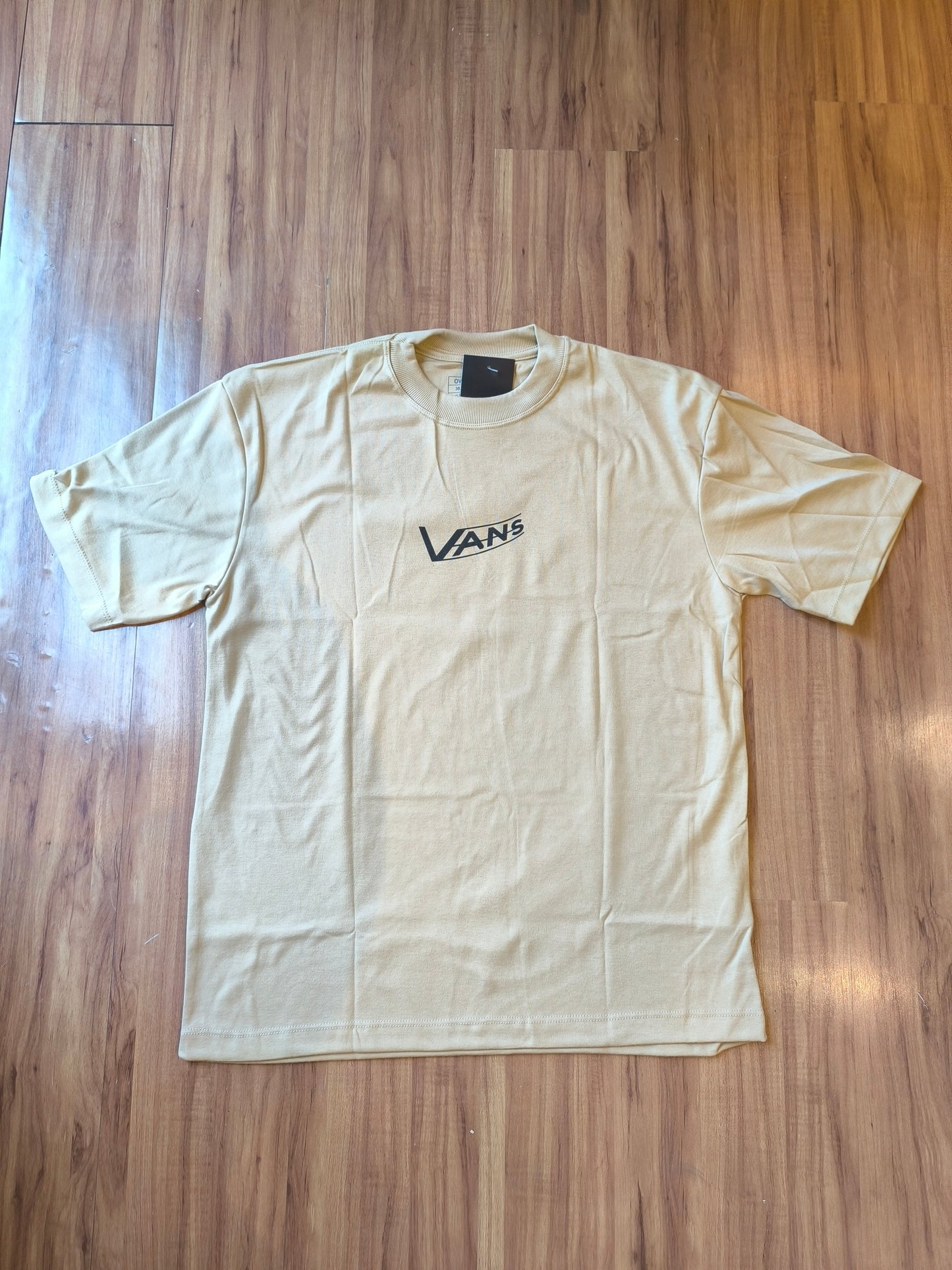 Remera Oversized VNS Worldwide