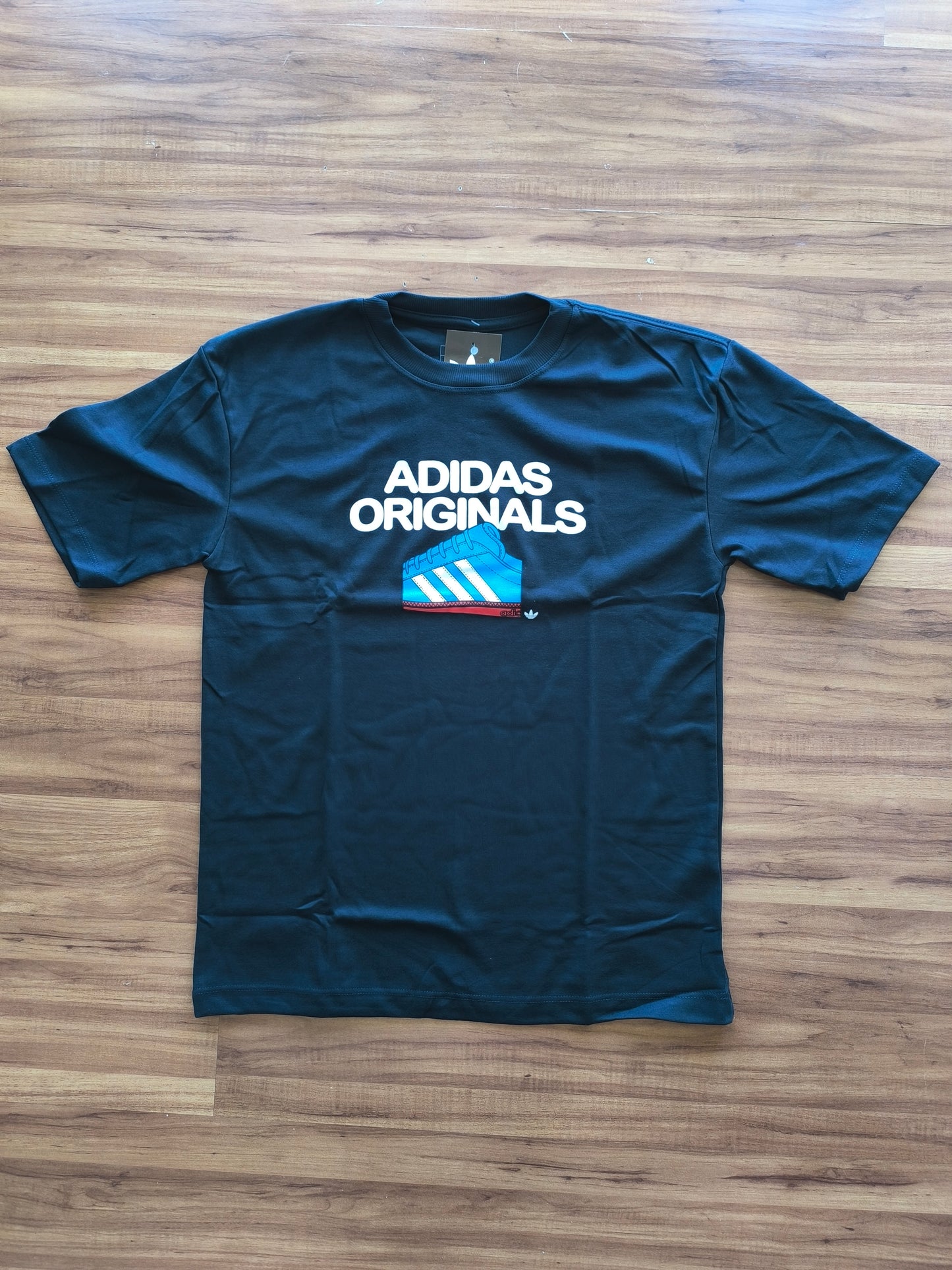 Remera Oversized ADI Sneaker Club