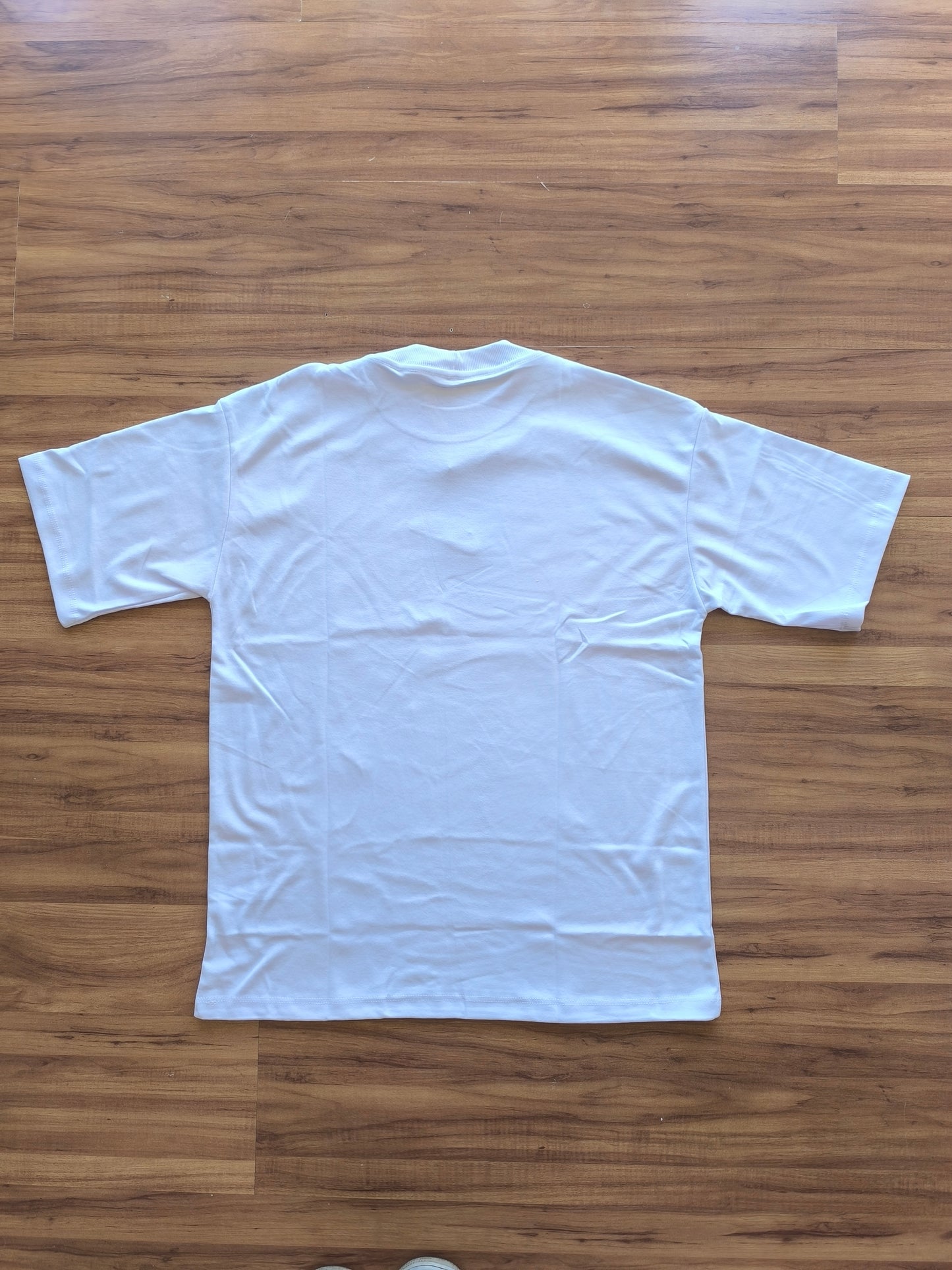 Remera Oversized Bordada ADI Alpha