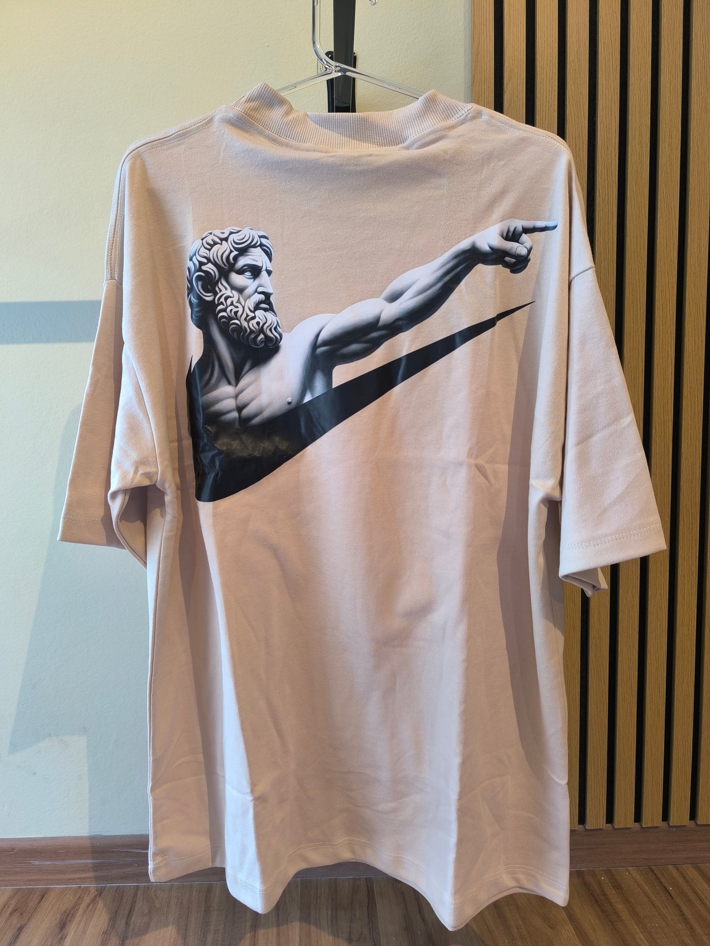 Remera Oversized NK Zeus