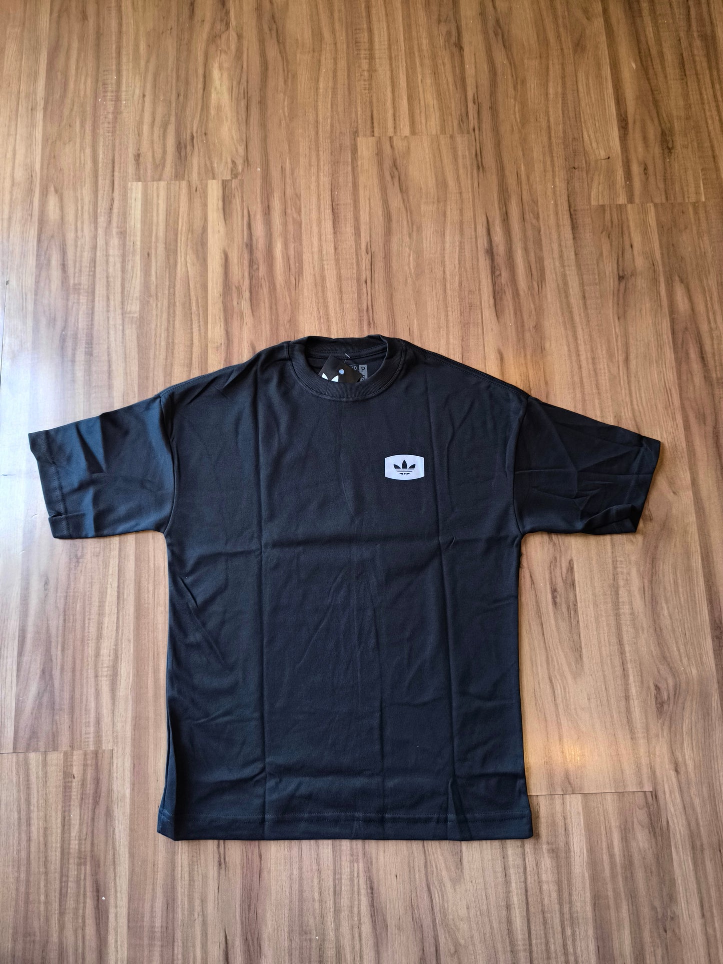 Remera Oversized ADI Property