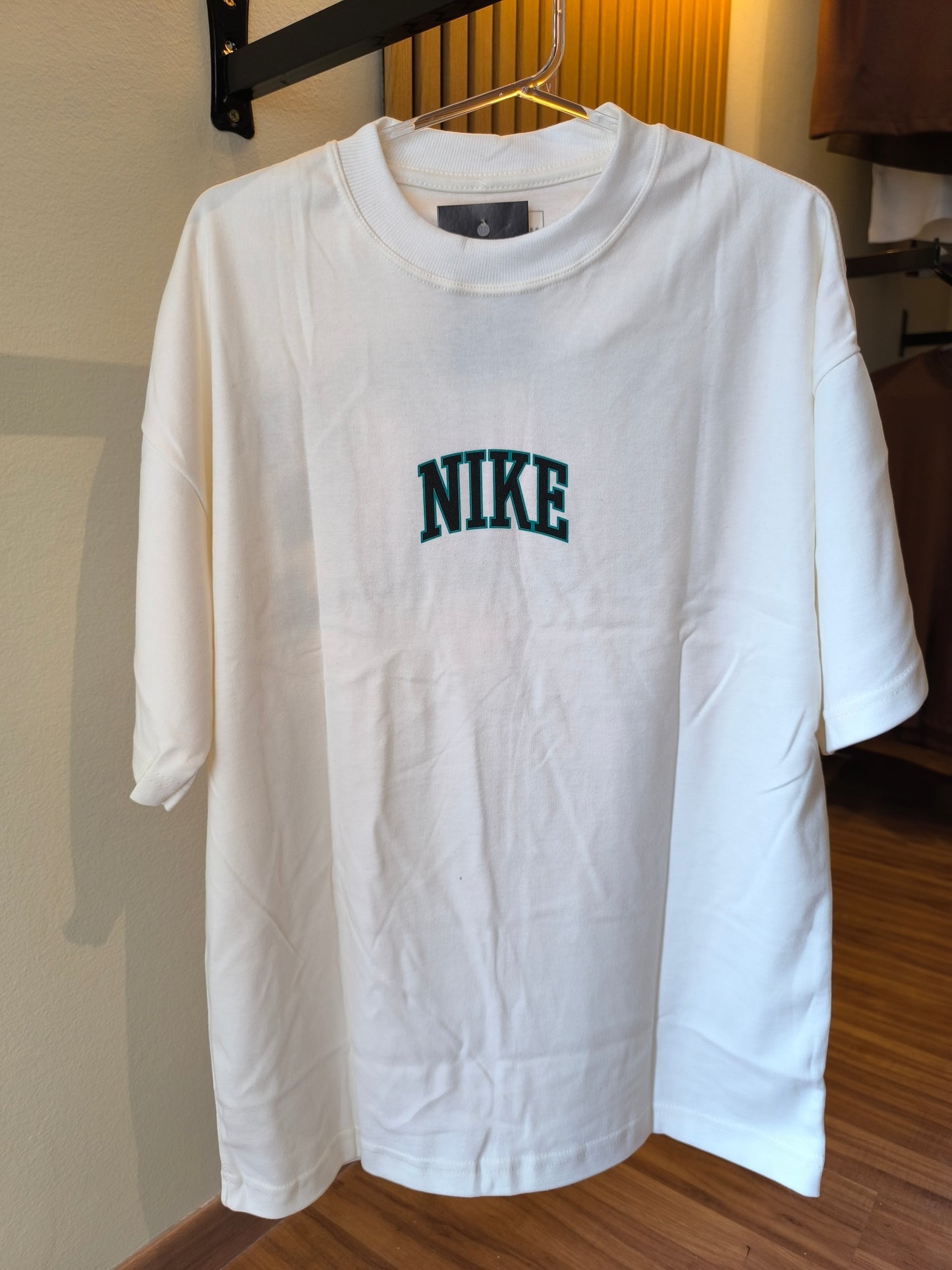 Remera Oversized NK Champions 1972