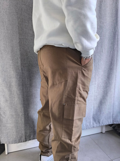 Pantalon Cargo marrón sin puños