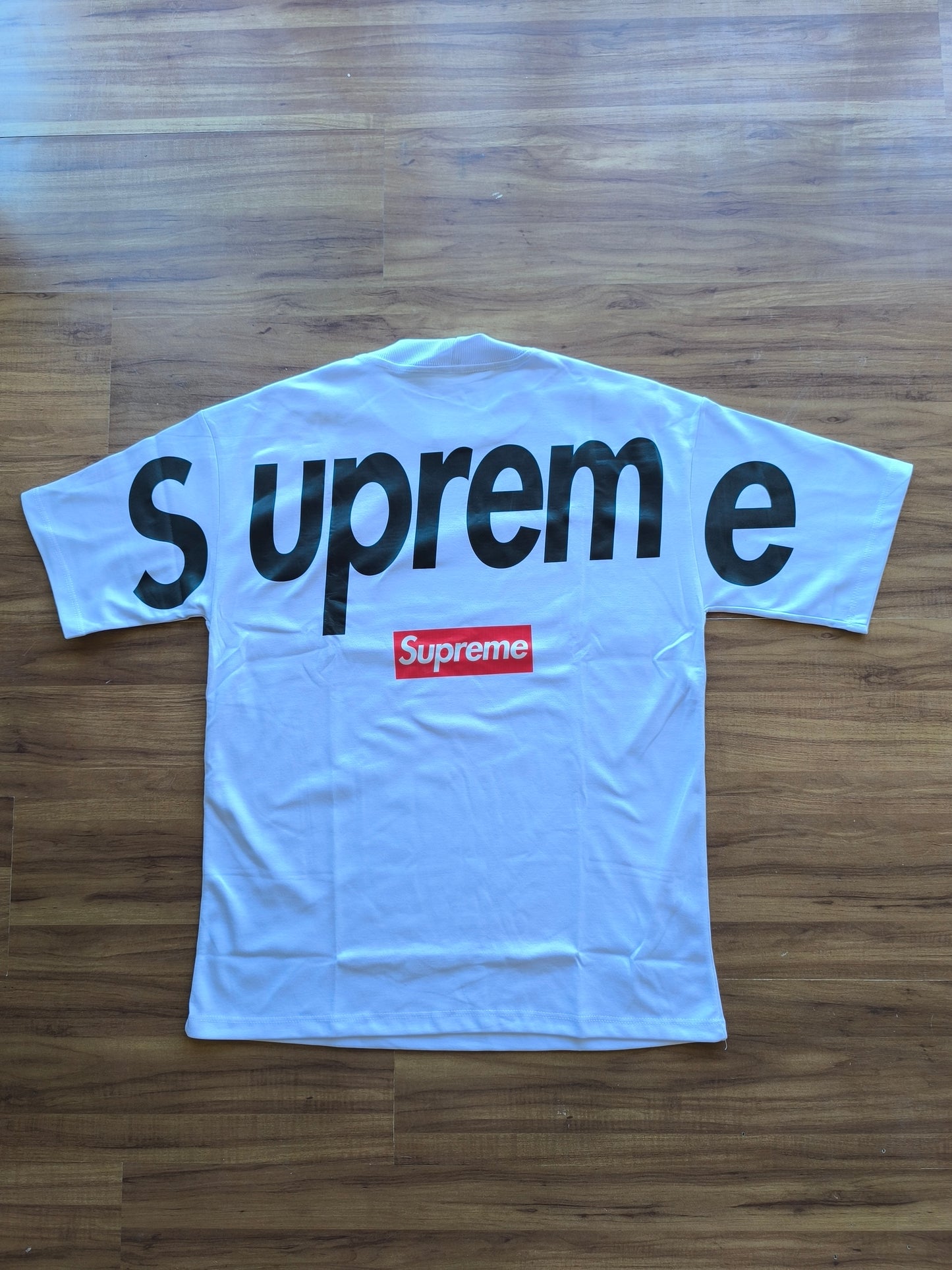 Remera Oversized SUPRME Rebel