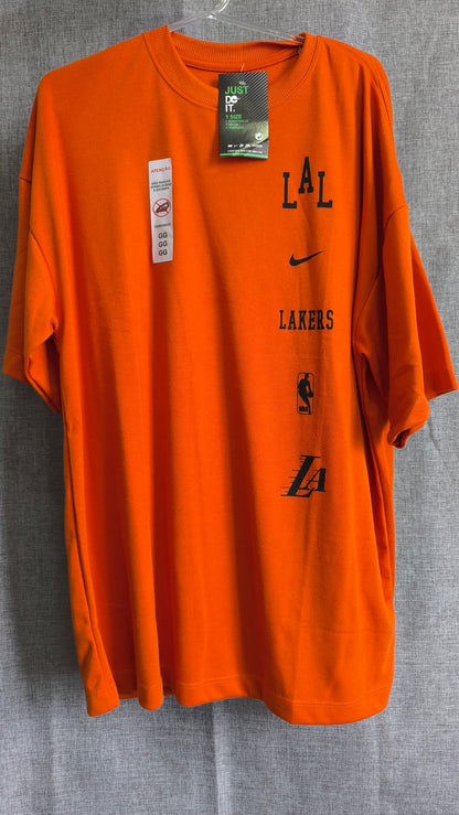 Remera Oversized "NK Lakers"