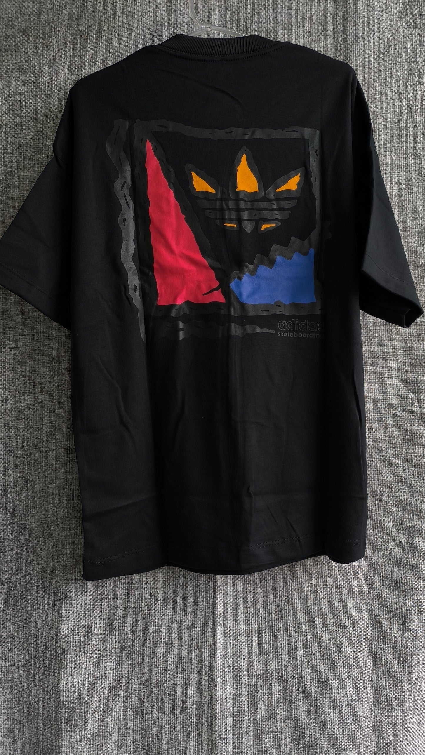Remera Oversized ADI Oil Painting